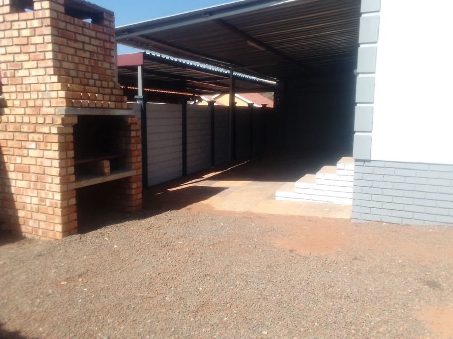 3 Bedroom Property for Sale in Tlhabane West North West